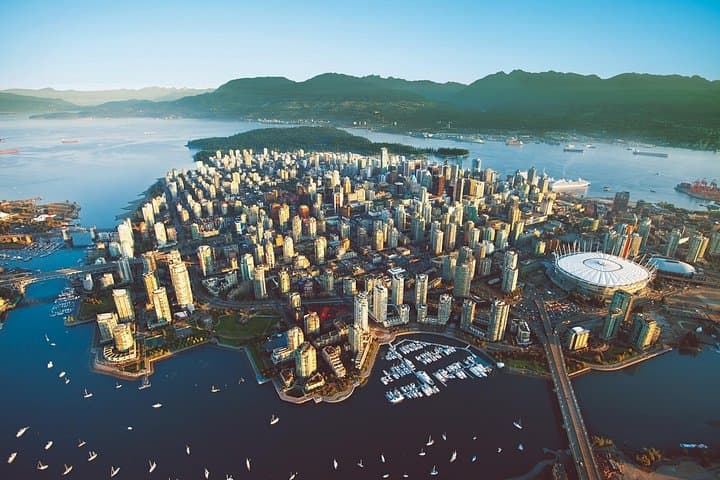 Private 3-Hour Vancouver Sightseeing Tour: Stanley Park, Gastown & Granville Island photo 4