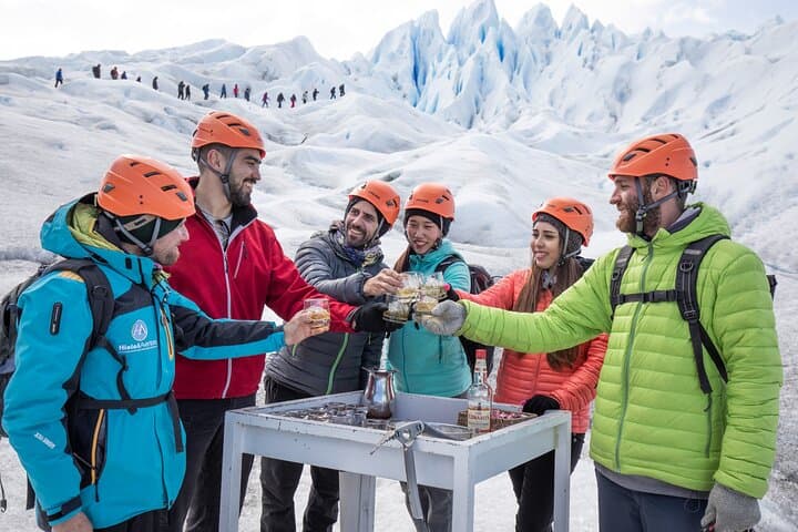 Luxury Glacier Trek and Gourmet Cruise: 4-Day El Calafate Escape