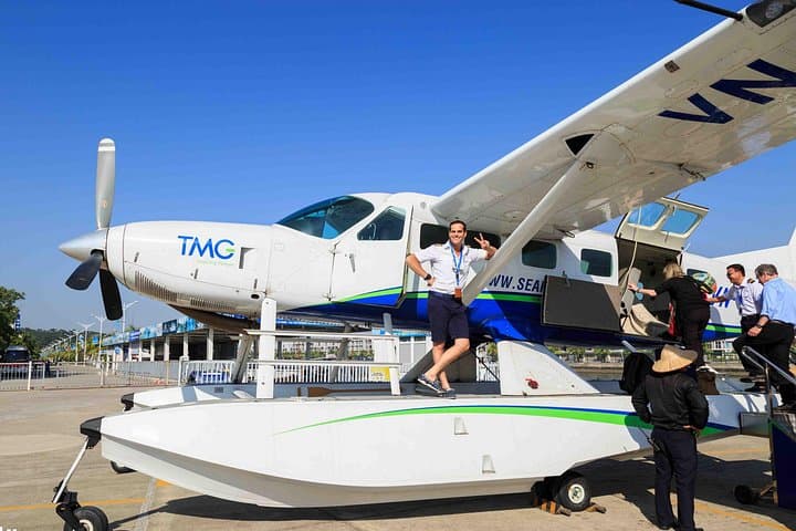 Halong Bay Seaplane Flight from Hanoi – 25-Minute Scenic Sky Tour photo 2