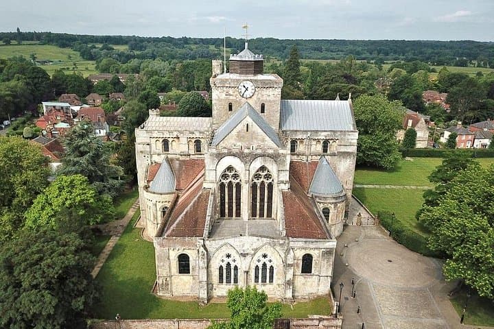 Salisbury Cathedral Private Tour with Oxford PhD Historian and London Transfer photo 6