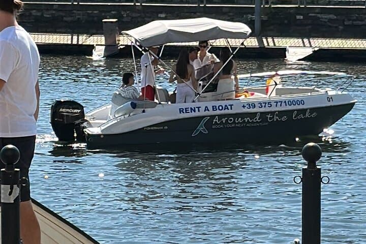 Two-Hour Scenic Boat Tour on Lake Como — Villas, Views & Practical Tips photo 3