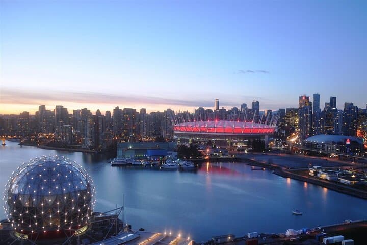 5-Hour Private Vancouver City Tour: Stanley Park, Capilano & Granville Island photo 6
