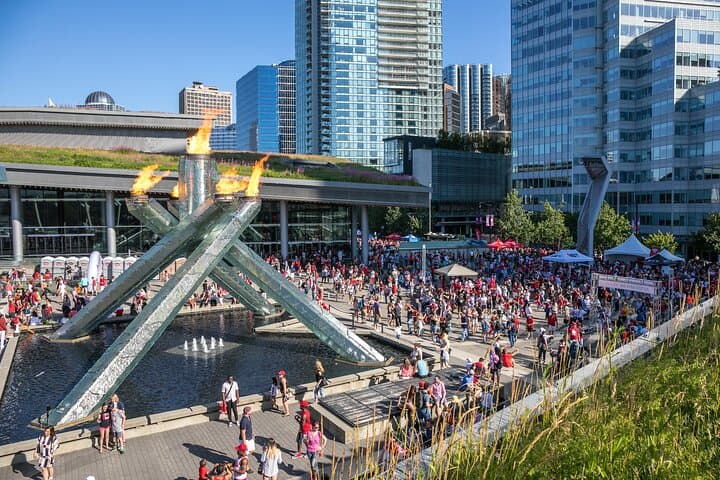 Private 7-Hour Vancouver City & North Shore Sightseeing Tour photo 2