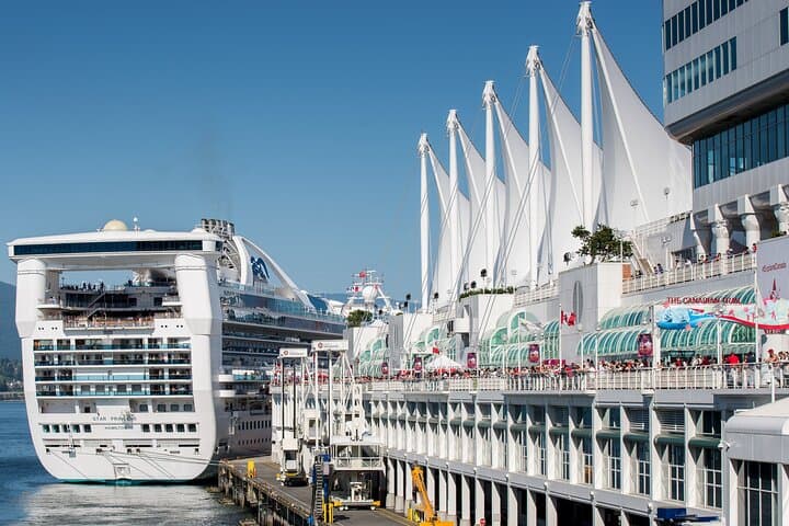 Private 7-Hour Vancouver City & North Shore Sightseeing Tour photo 4