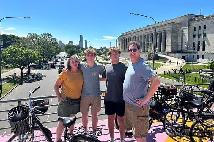 Recoleta & Palermo Half-Day Bike Tour — Explore Buenos Aires by Bike photo 5