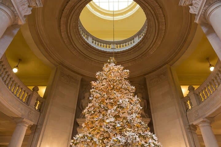 San Francisco Holiday Lights Private Walking Tour photo 5