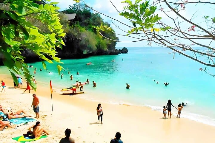 Nusa Penida Snorkeling and Uluwatu Sunset Tour — Manta Rays, Cliffs & Jimbaran Seafood photo 4