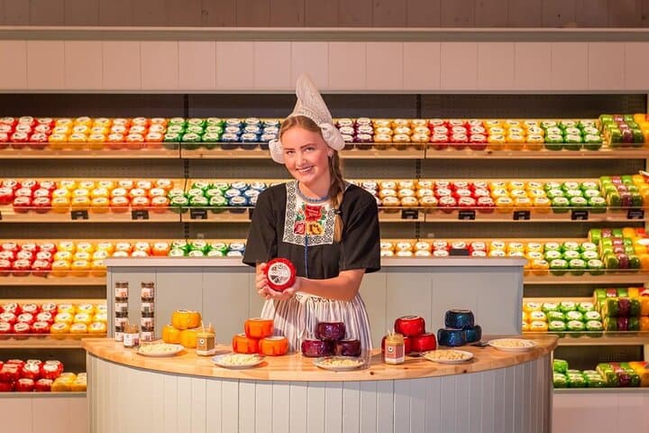 Customize Amsterdam in a Half-Day: Private Layover & Sightseeing Tour photo 3