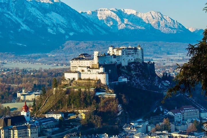 Private Transfer from Prague to Salzburg with a Stop in Český Krumlov photo 2