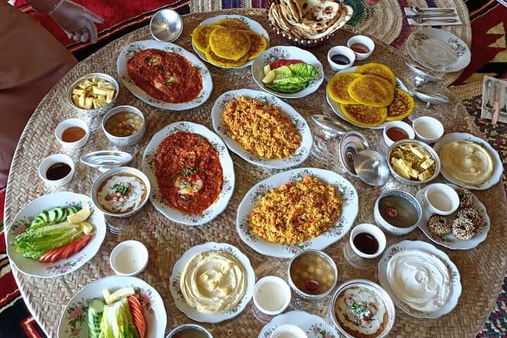 Al Marmoom Heritage Safari: Vintage G-Class Desert Dinner & Bedouin Village Experience photo 4