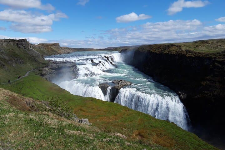 Golden Circle Private Tour: Gullfoss, Geysir, Þingvellir & Kerið with a Local Guide photo 3