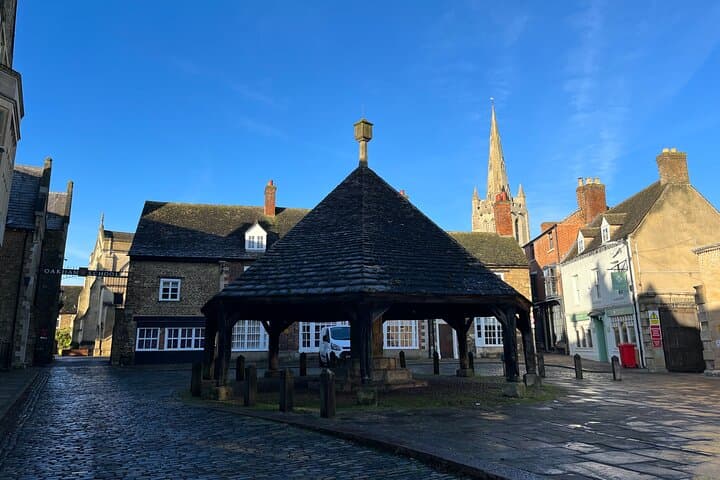 Oakham Private Walking Tour: Castle, Market & Foodie Stroll (2–4 hrs) photo 2