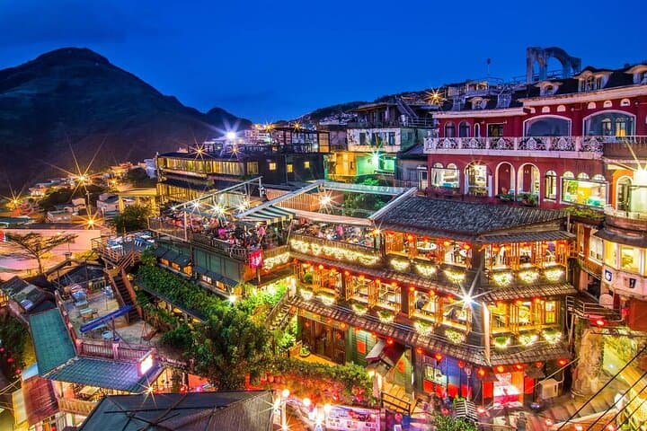 Jiufen Shifen Keelung Day Trip from Taipei — Lanterns, Waterfalls & Coastal Views