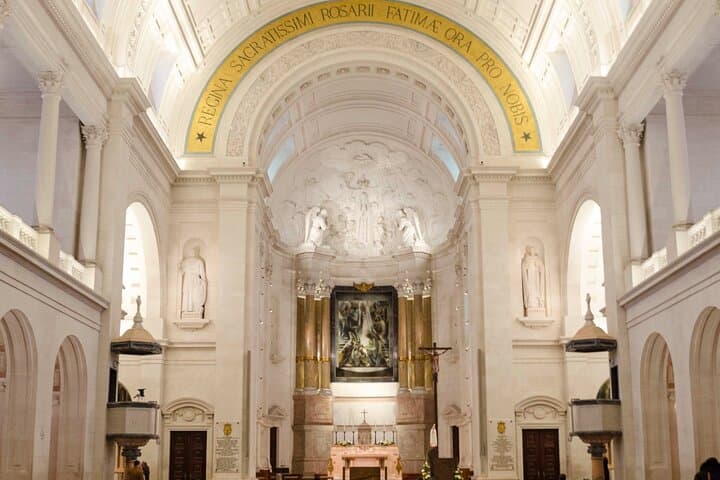 Private Tour of Fátima Sanctuary with Official Guide photo 4