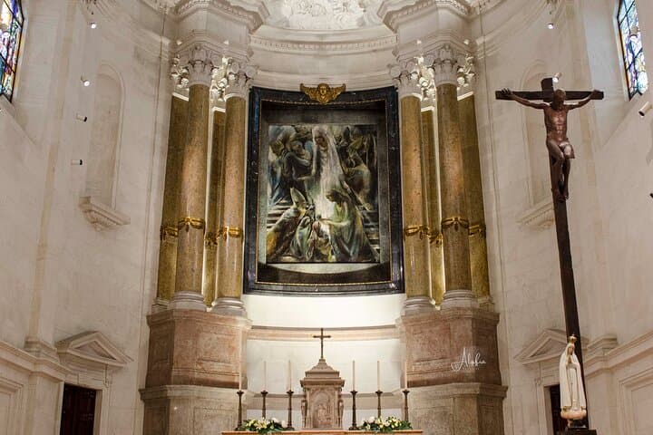 Private Tour of Fátima Sanctuary with Official Guide photo 6