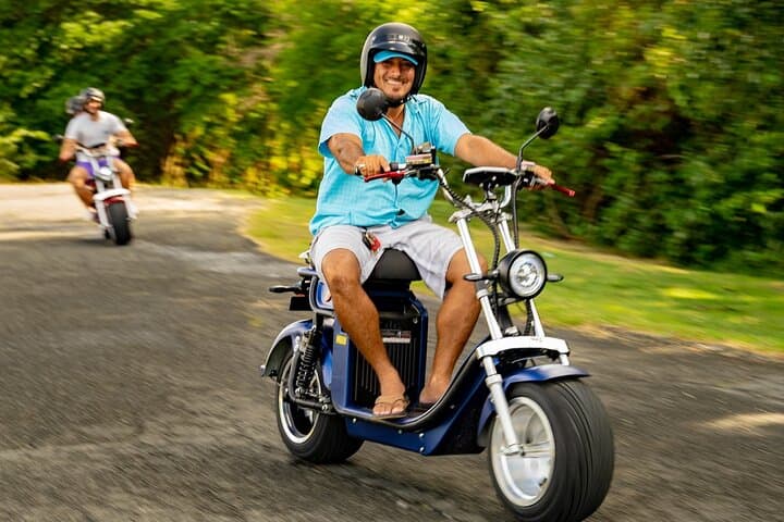 Explore St. Lucia by iRide 50cc Scooter: Rental Guide & Practical Tips photo 6