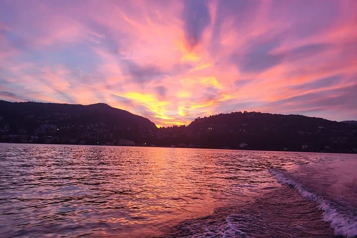 Private 90-Minute Lake Como Boat Tour from Como — Villas, Waterfalls & Classic Shores photo 4