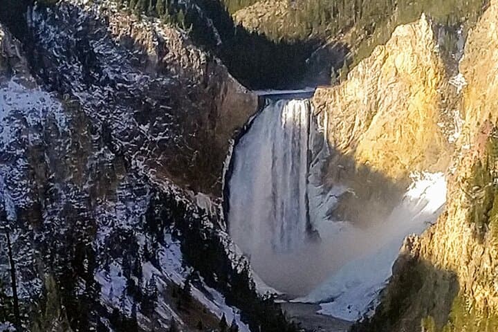 Yellowstone Lower Loop Adventure: Old Faithful, Grand Prismatic & Canyon Highlights photo 5