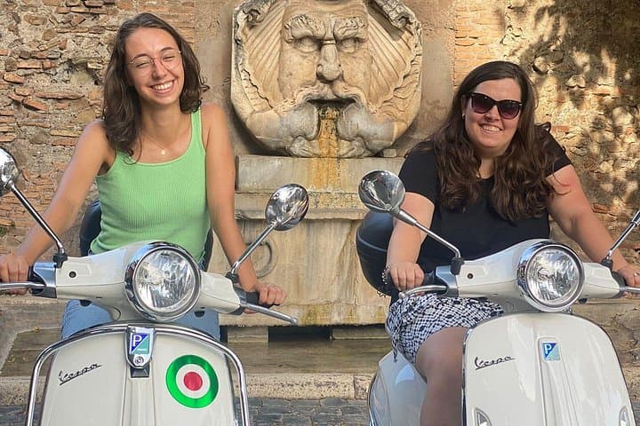 Self-Drive Vespa Tour in Rome: Ride Through the Eternal City's Highlights photo 2