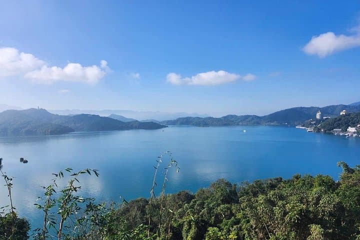 Sun Moon Lake Private Day Tour from Taipei — Boat, Bike & Cable Car photo 4