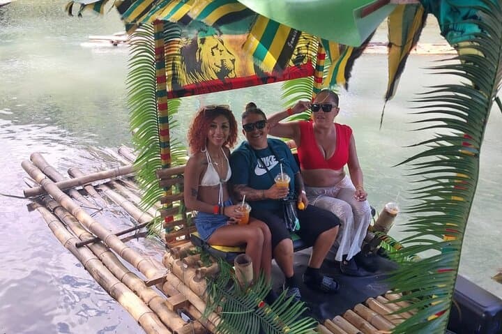 Rio Nuevo Bamboo Rafting in Ocho Rios — Guided Bamboo Raft on Rio Nuevo River photo 3