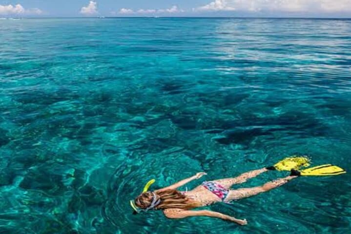 Bali Blue Lagoon Snorkeling, Lempuyang Temple & Waterfall Day Tour