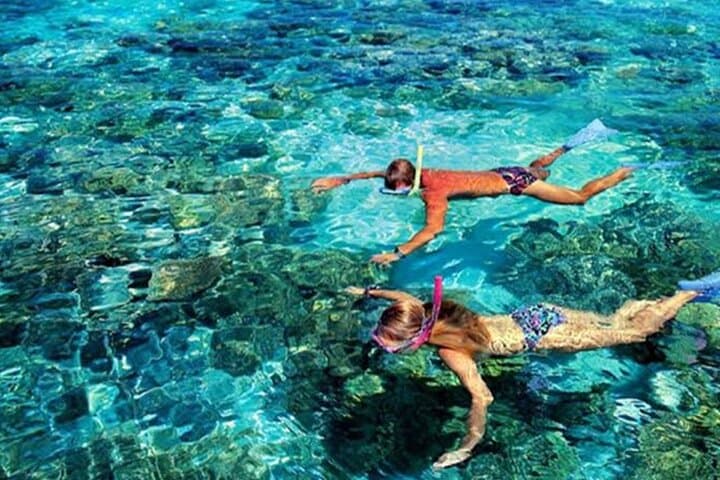 Bali Blue Lagoon Snorkeling, Lempuyang Temple & Waterfall Day Tour photo 2