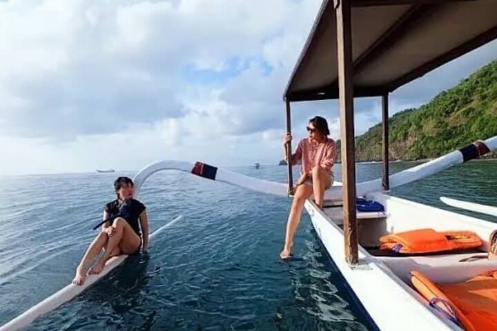 Bali Blue Lagoon Snorkeling, Lempuyang Temple & Waterfall Day Tour photo 6
