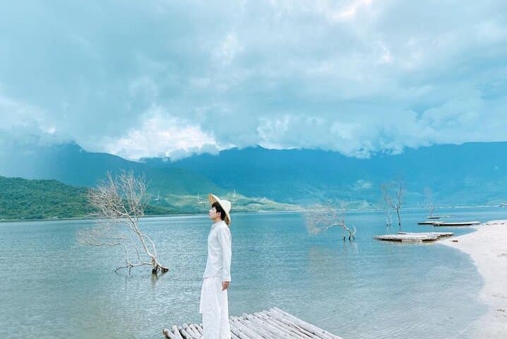 Hai Van Pass and Hue Imperial Tour from Hoi An & Da Nang photo 2