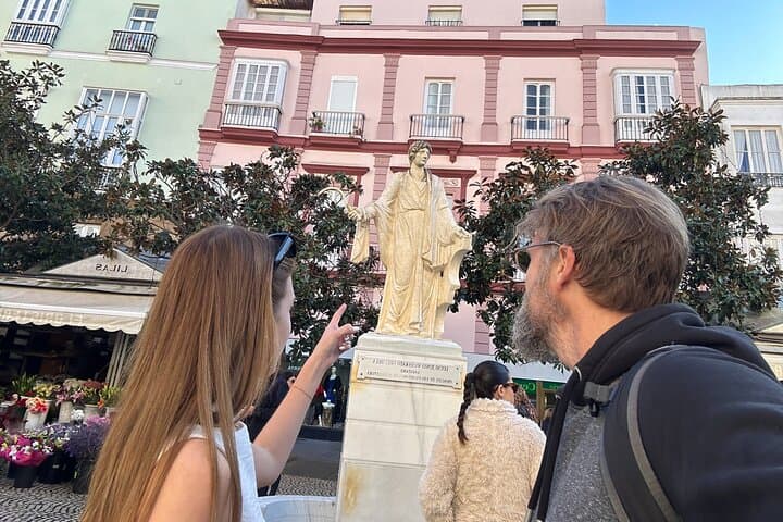 Secrets of Cádiz: Self-Guided Exploration Game Through the Historic Centre