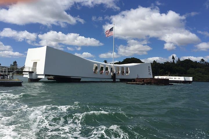 VIP Pearl Harbor & USS Arizona Memorial Limousine Reverence Tour photo 1