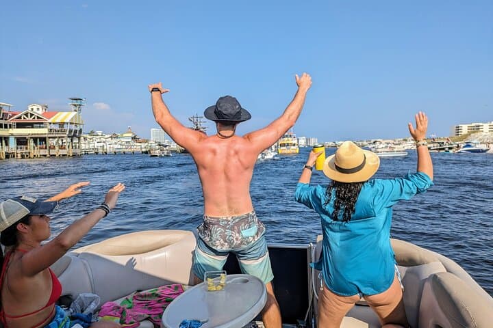 Full-Day Private Crab Island Adventure from Destin — Snorkel, Paddle and Floating-Dock Fun photo 3