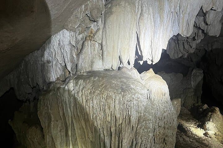 Caves River Kayak and Crystal Cave Swim — Belize Cayo Adventure photo 5