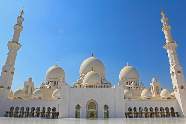 Full-Day Abu Dhabi City Tour: Sheikh Zayed, BAPS Mandir & Corniche from Dubai photo 5