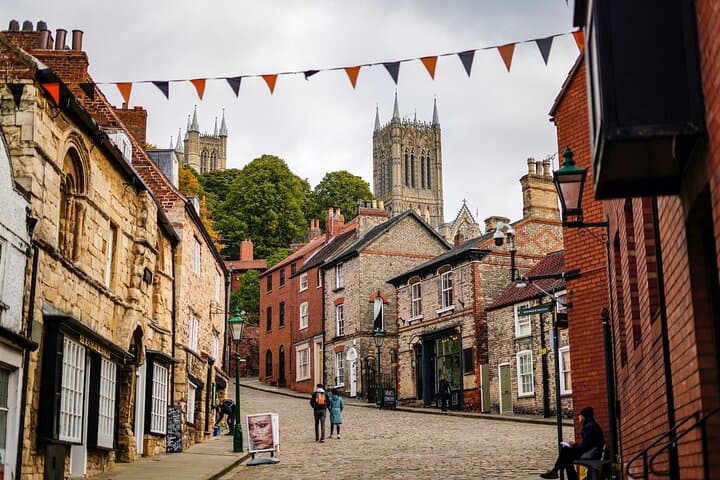 Lincoln Private Walking Tour: Cathedral, Castle & Roman Heritage photo 4