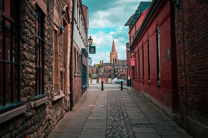 Lincoln Private Walking Tour: Cathedral, Castle & Roman Heritage photo 6