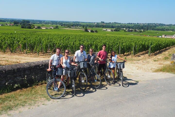 Saint-Émilion Half-Day E‑Bike Wine Tour — Ride Vineyards & Tastings photo 3