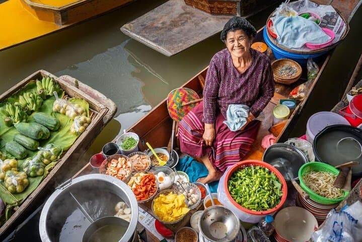 Bangkok Day Trip to Maeklong Railway Market and Damnoen Saduak Floating Market