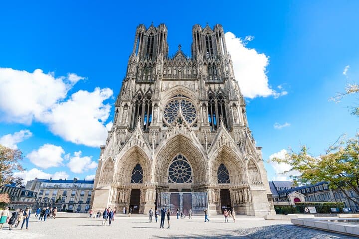 Guided Tour of Reims Cathedral: Notre-Dame de Reims History & Visitor Tips photo 1