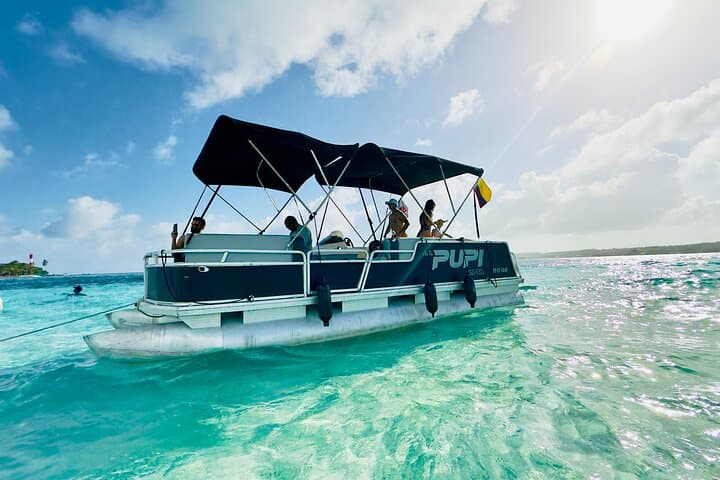 Private Pontoon Tour in San Andrés — Swim, Snorkel & Floating Bar Experience photo 2