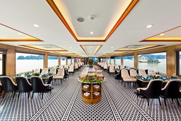 Halong Heritage Luxury Day Cruise From Hanoi — A Full-Day Halong Bay Experience photo 3