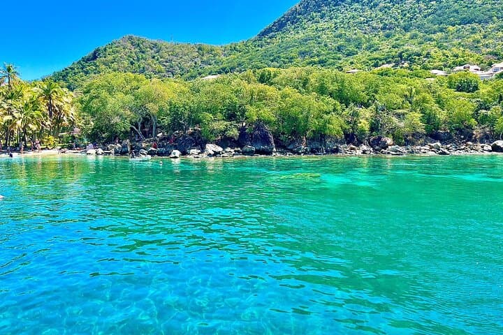 Sail and Snorkel Les Saintes: Full-Day Trip from Rivière-Sens Marina photo 3