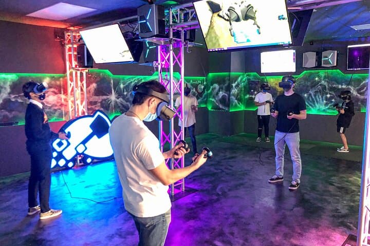 Immersive VR Gaming Experience in Los Angeles: A 1-Hour Dive into Alternate Realities photo 2