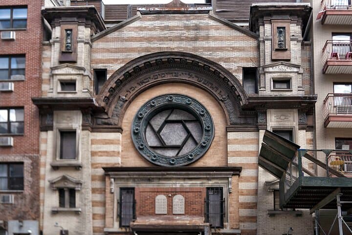 Sites & Bites: Lower East Side Food and History Walking Tour photo 3
