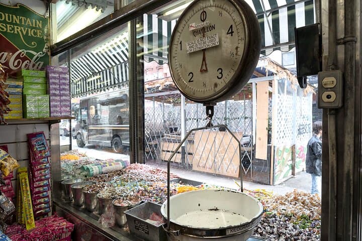 Sites & Bites: Lower East Side Food and History Walking Tour photo 6
