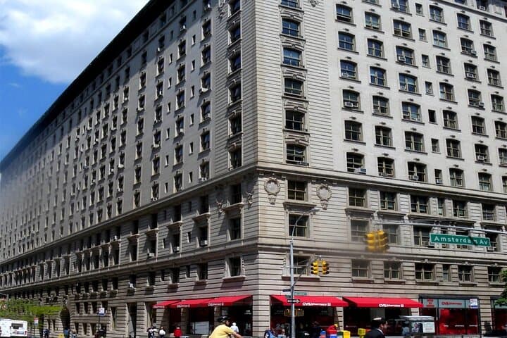 Upper West Side Walking Tour: Brownstones, Broadway & Riverside Secrets photo 4