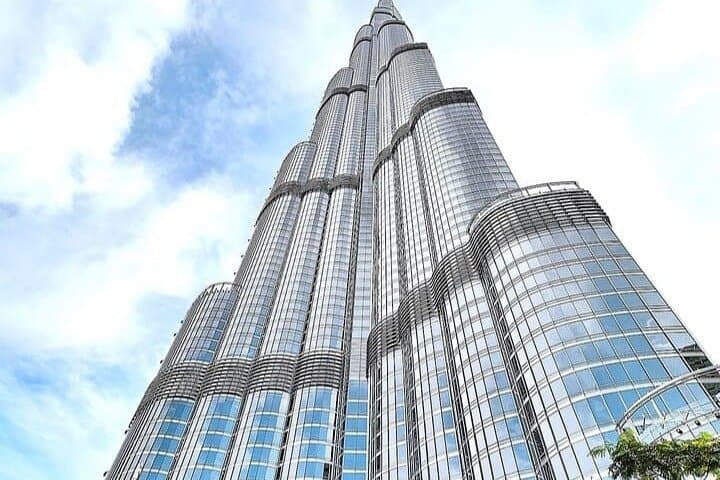 Seamless Private Transfers to Burj Khalifa & Dubai Mall photo 4