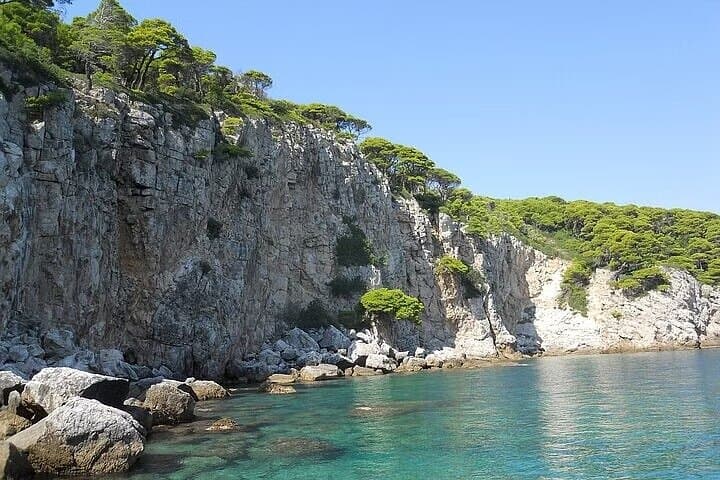 Dubrovnik to Elafiti Private Speedboat Tour — Koločep Caves & Šunj Beach Day Trip photo 4