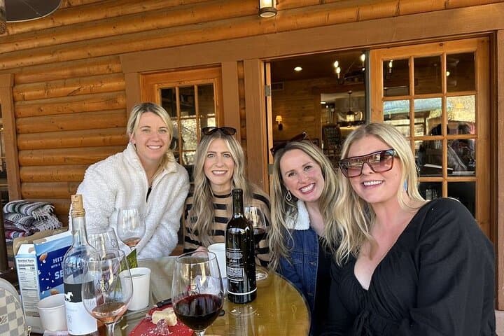 Private Sedona Wine Trail Luxury Tour: Verde Valley Tastings & Scenic Stops photo 1