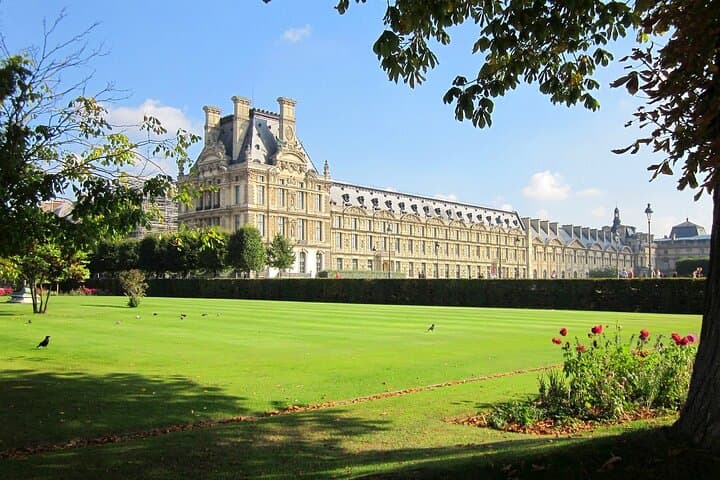 One-Day Private Historical Tour of Paris: A Local's Walking Itinerary photo 6